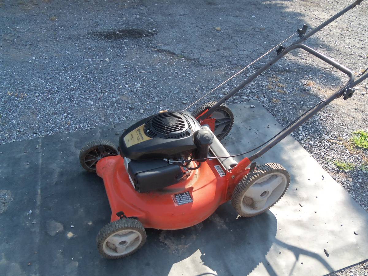 Husqvarna Model 6021P Mower