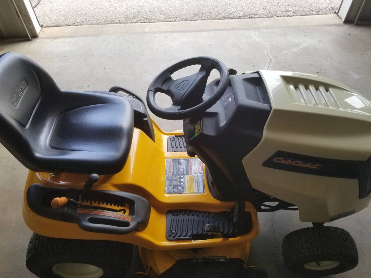 Cub Cadet Mower Model 13AX91AR010