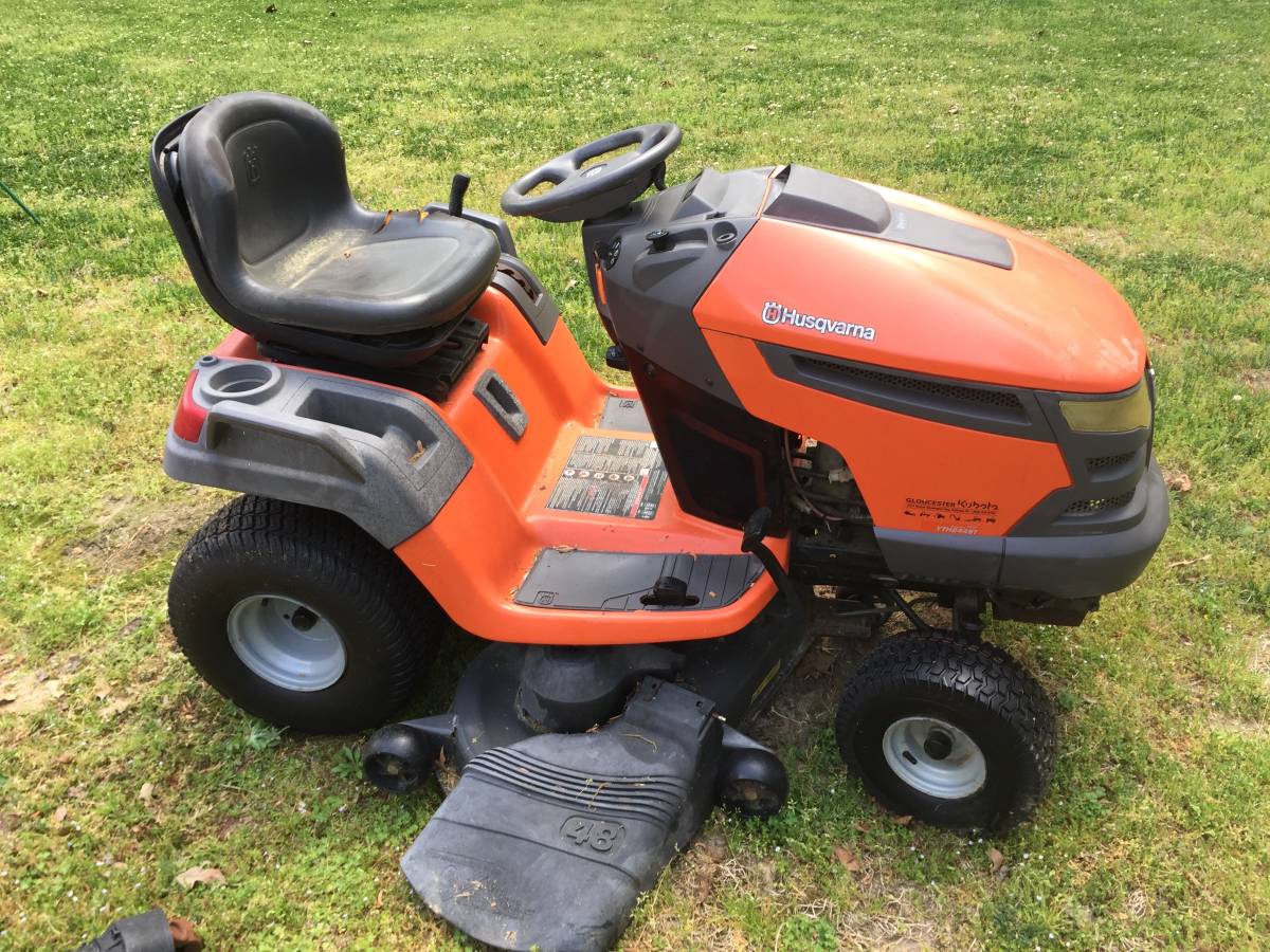 husqvarna riding lawn mower