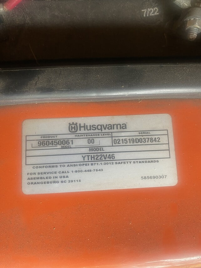 Husqvarna YTH22V46 - 96045006100 Lawn Tractor